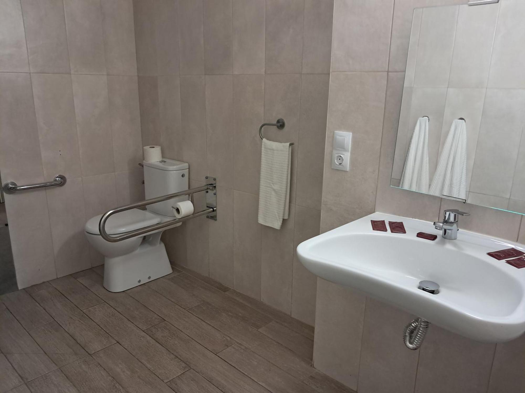 Cabraberry Hotel Cabra de Mora Ngoại thất bức ảnh